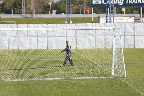U23 Việt Nam bị 'do thám', sân tập được rào kín