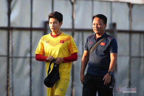 Trọng Hùng: 'UAE rất khỏe, nhưng U23 Việt Nam không ngại'