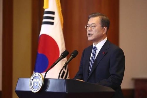 Tổng thống Moon Jae-in lại mời ông Kim Jong-un thăm Hàn Quốc