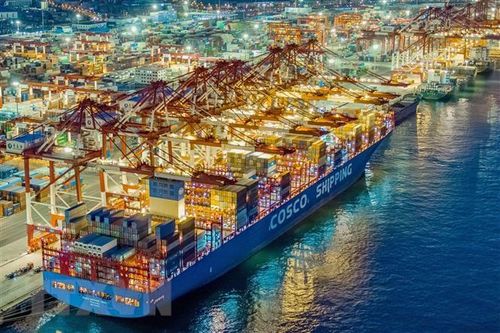 Moody's: Xung đột Mỹ-Iran kéo dài có thể gây cú sốc về kinh tế