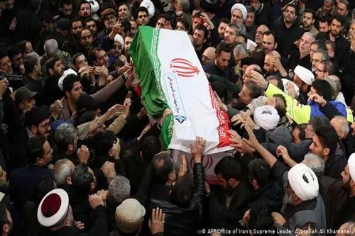 Trước đe dọa trả đũa của Iran: Nước Mỹ không thể tự vệ mọi lúc mọi nơi