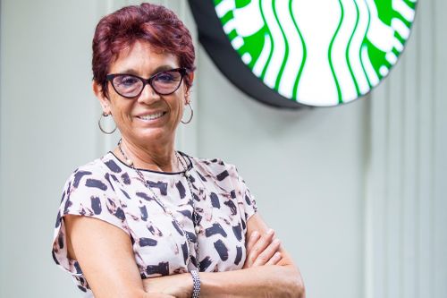 CEO Starbucks nói về sự cạnh tranh giữa các chuỗi cà phê ở Việt Nam