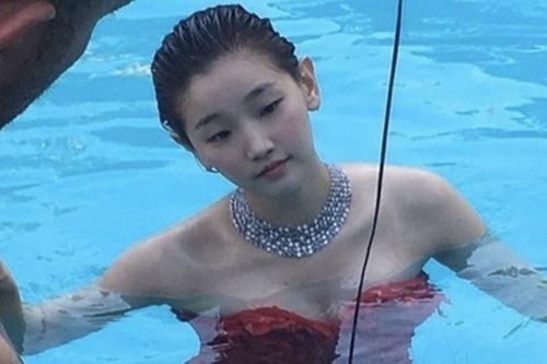 Ảnh hậu trường của sao nữ 'Ký sinh trùng' lọt top tìm kiếm ở Hàn