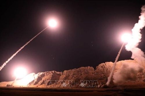 Nhiều nước yêu cầu công dân sơ tán hoặc tránh tới Iraq