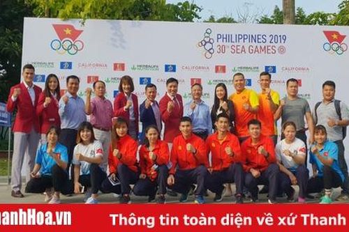 Tặng bằng khen của Chủ tịch UBND tỉnh cho các VĐV, HLV giành huy chương tại SEA Games 30