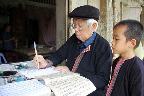 Tâm huyết với văn hóa dân tộc Dao