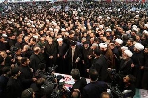 Cộng đồng quốc tế kêu gọi Mỹ - Iran 'hạ hỏa'