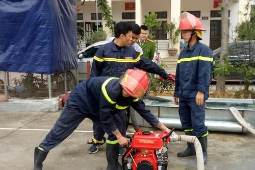 Trang bị máy bơm áp lực mạnh cho các xã trọng điểm ở huyện Hoài Đức