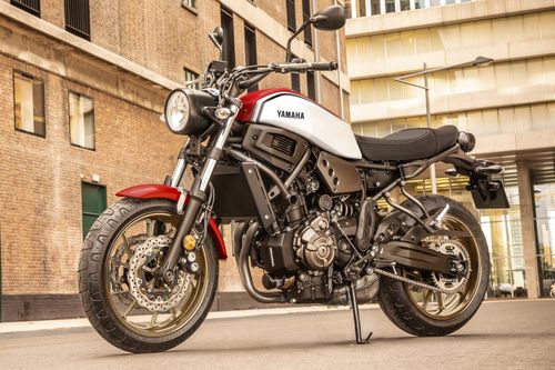 Yamaha XSR700 2020 bổ sung màu mới, giá từ 8.500 USD