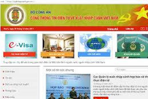 Đã niêm yết số điện thoại để giải đáp về thủ tục xuất nhập cảnh