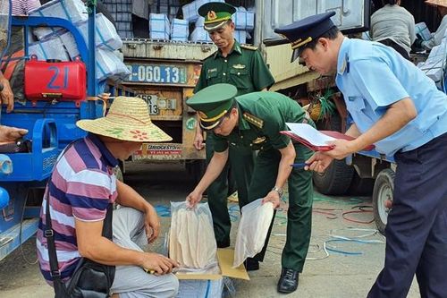 Quảng Ninh tăng cường đấu tranh chống buôn lậu