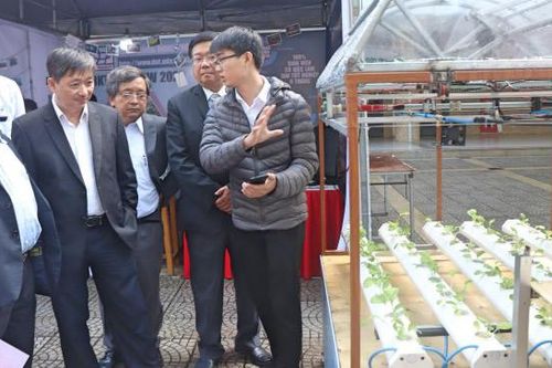 KỶ NIỆM 70 NĂM NGÀY TRUYỀN THỐNG HỌC SINH-SINH VIÊN (9-1): - Sinh viên ĐH Đà Nẵng: Khát vọng dấn thân và cống hiến