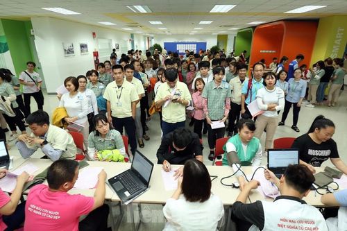 Cán bộ công nhân viên Samsung Thái Nguyên rộn ràng hiến máu Chủ nhật Đỏ