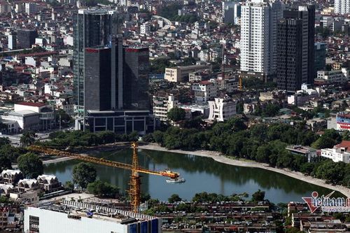 Cao ốc bủa vây 'bịt mặt' hồ Thành Công, doanh nghiệp vẫn đề xuất lấp hồ