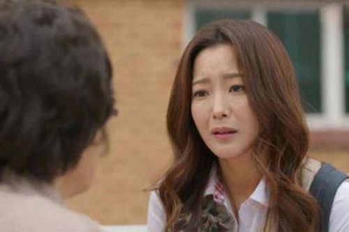 Mệt mỏi vì mẹ chồng bắt phá thai do thầy bói phán khắc với chồng