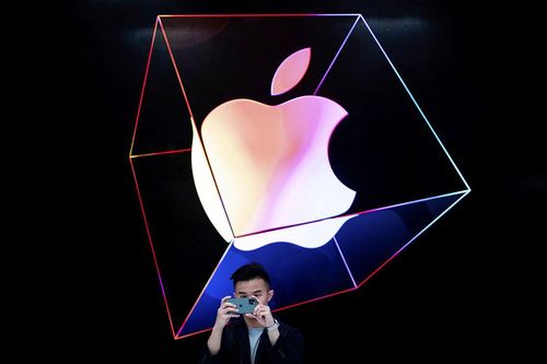 Apple gây sốc khi thừa nhận 'xem trộm' ảnh của người dùng iPhone