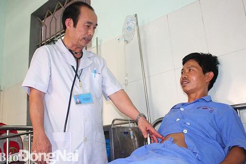 Bác sĩ kể bệnh bằng thơ