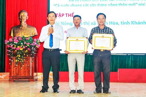 Nông dân giúp nhau vượt khó trị giá gần 4 tỷ đồng