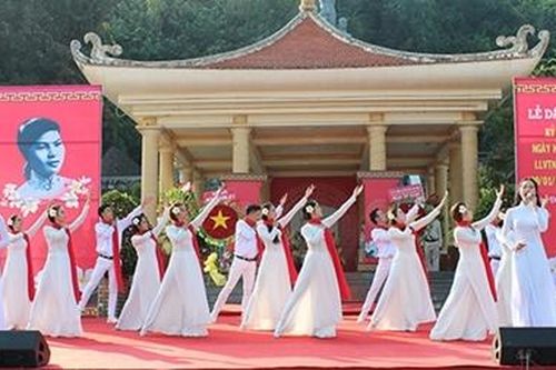 Kiên Giang dâng hương tại lễ hội chị Sứ