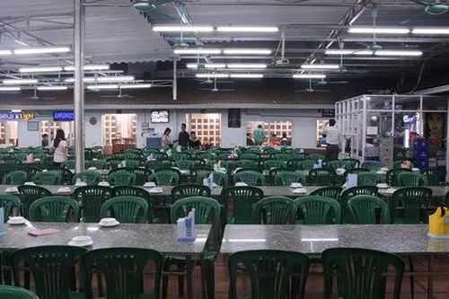 Cận cảnh quán nhậu 'vắng như chùa bà Đanh' sau 10 ngày Nghị định 100 có hiệu lực