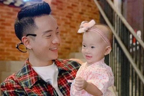 Trâm Anh - JustaTee, Trang Lou - Tùng Sơn khoe con giống hệt cha mẹ
