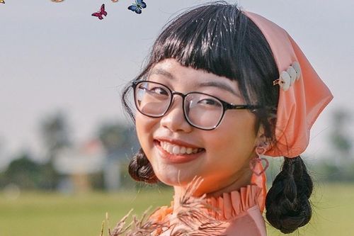 Phương Mỹ Chi bật khóc vì áp lực sau khi ra khỏi công ty Quang Lê
