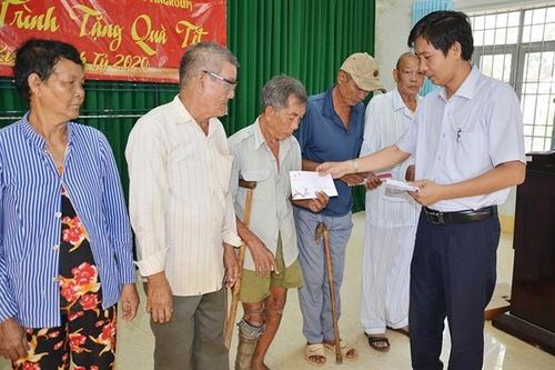 Góp thêm vị Tết cho người nghèo vùng biên giới