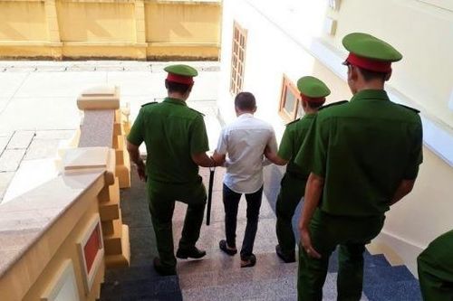 Nhiều lần quan hệ với bạn gái nhí, nam thanh niên lĩnh 14 năm tù