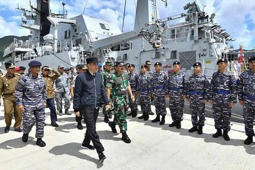 Indonesia quyết liệt, nhóm tàu Trung Quốc chấp nhận rút
