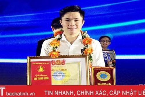 'Sao tháng Giêng' làm thêm để tự lo ăn học, 'truyền lửa' tình nguyện vì cộng đồng