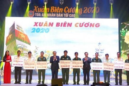 Chương trình 'Xuân biên cương', thắm thiết nghĩa tình quân dân