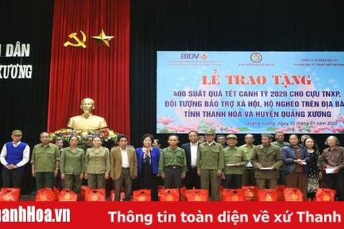 Trao 500 suất quà Tết cho cựu thanh niên xung phong, đối tượng bảo trợ xã hội và hộ nghèo