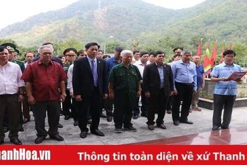 Đồng chí Phạm Bá Oai kiểm tra tình hình sản xuất và đời sống nhân dân tại huyện Quan Hóa