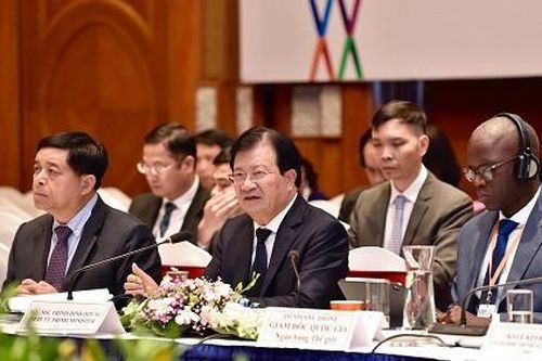 Không can thiệp hoạt động của doanh nghiệp bằng công cụ hành chính