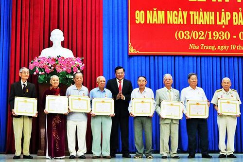 Nha Trang: Kỷ niệm 90 năm ngày thành lập Đảng