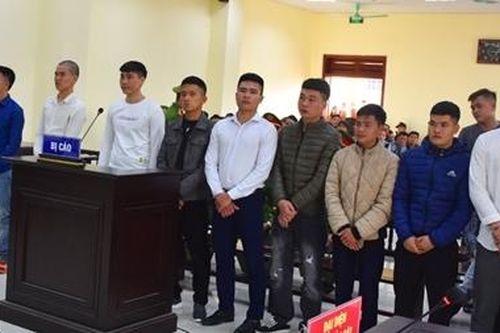 232 tháng tù cho 11 bị cáo trong vụ hỗn chiến tại khu vực biển Hải Tiến