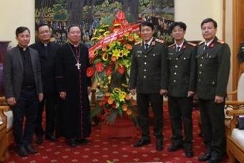 Tổng giám mục Tổng giáo phận Hà Nội chúc mừng năm mới Bộ Công an