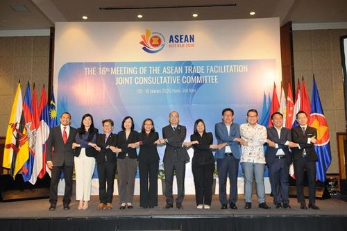 Hợp tác tạo thuận lợi cho thương mại của khối ASEAN