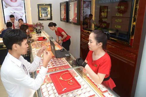 Thị trường vàng năm 2020: Lấp lánh nhưng khó lường