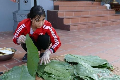 Làng sản xuất bánh chưng Hà Nội tất bật ngày cuối năm