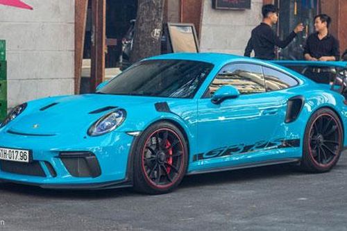 Cận cảnh Porsche 911 GT3 RS màu độc, giá 14 tỷ tại TP.HCM