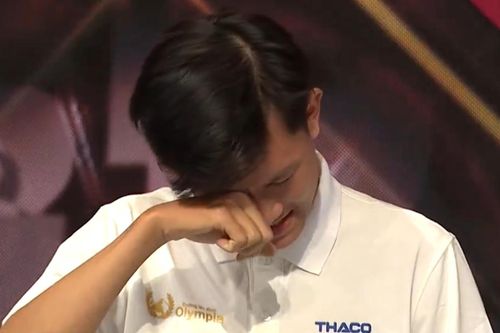 Nam sinh Đắk Lắk khóc sau màn giải chướng ngại vật Olympia 'nhanh như chớp'