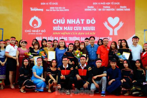 Chủ nhật Đỏ 2020 tại Đại học Tây Nguyên: Nghìn dòng máu đong đầy yêu thương