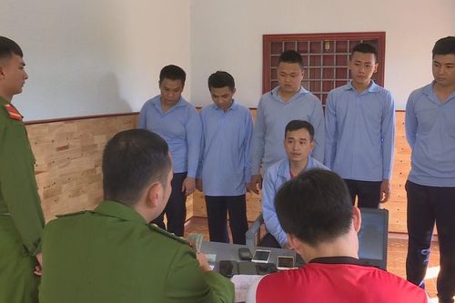 Bắt 6 đối tượng trong đường dây đánh bạc qua mạng hơn 10 tỷ đồng