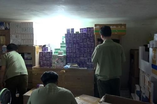 Phát hiện lượng lớn thuốc tân dược nghi nhập lậu