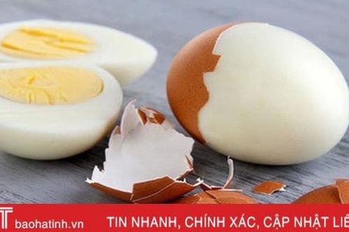Thói quen nhiều người mắc khi luộc biến trứng gà thành chất độc