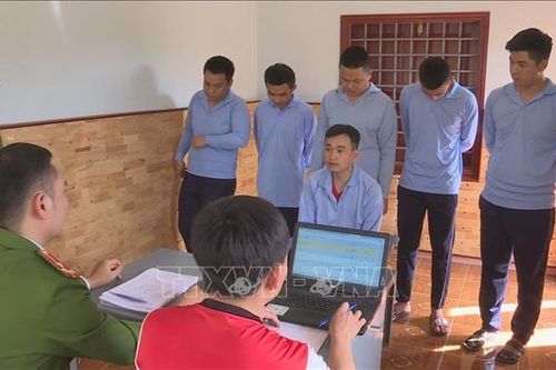 Tạm giữ 6 đối tượng cá độ bóng đá qua mạng trên 10 tỷ đồng/tháng