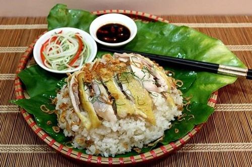 Nguyên nhân nào khiến hàng chục học sinh nhập viện khi đi tham quan?