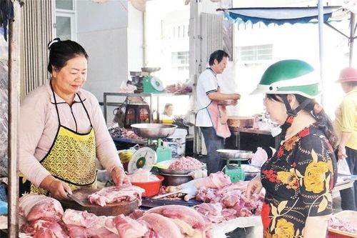 Không lo thiếu nguồn cung thịt heo dịp Tết