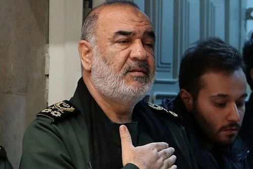 Tư lệnh IRGC: 'Chưa bao giờ trong cuộc đời tôi cảm thấy hổ thẹn như vậy'